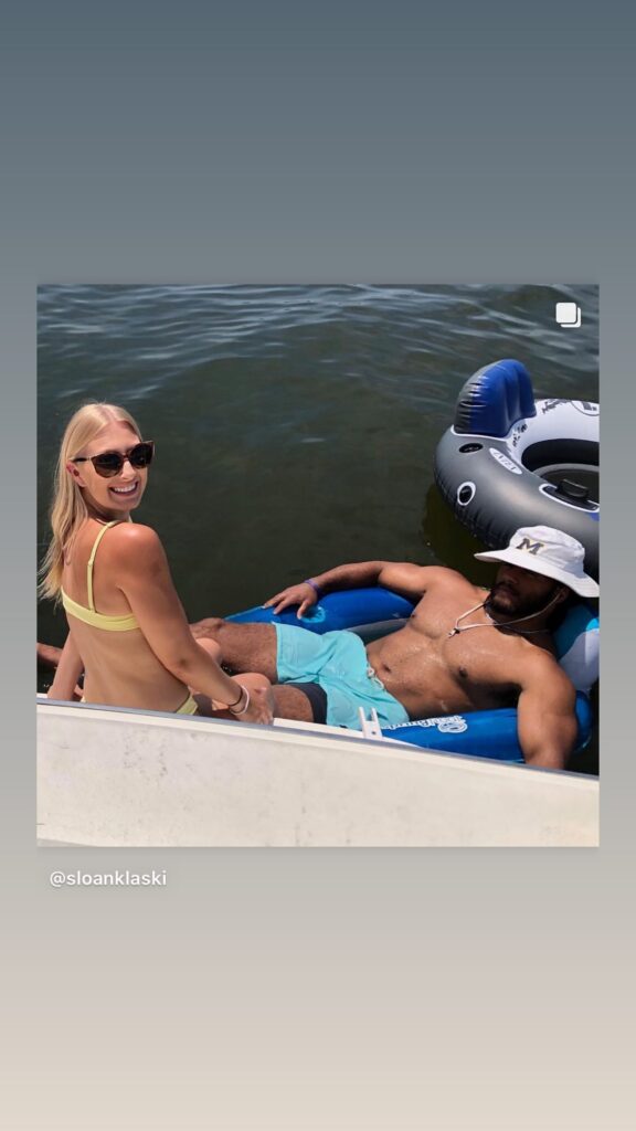 https://www.instagram.com/stories/highlights/18150141487063052/