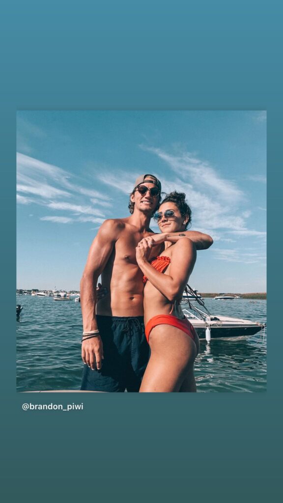 https://www.instagram.com/stories/highlights/18150141487063052/