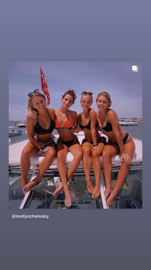 https://www.instagram.com/stories/highlights/18059870098243277/