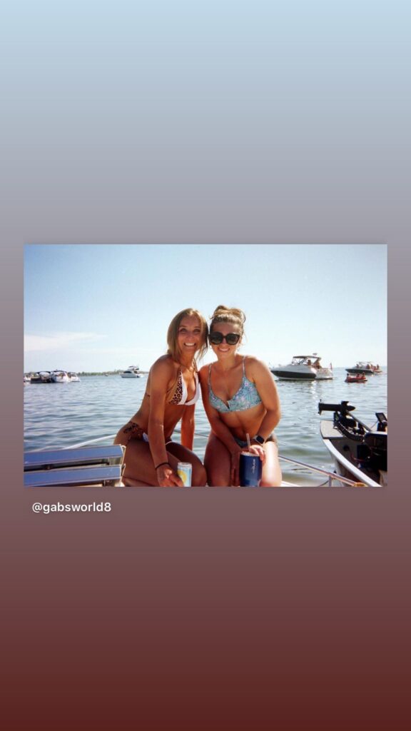 https://www.instagram.com/stories/highlights/18059870098243277/