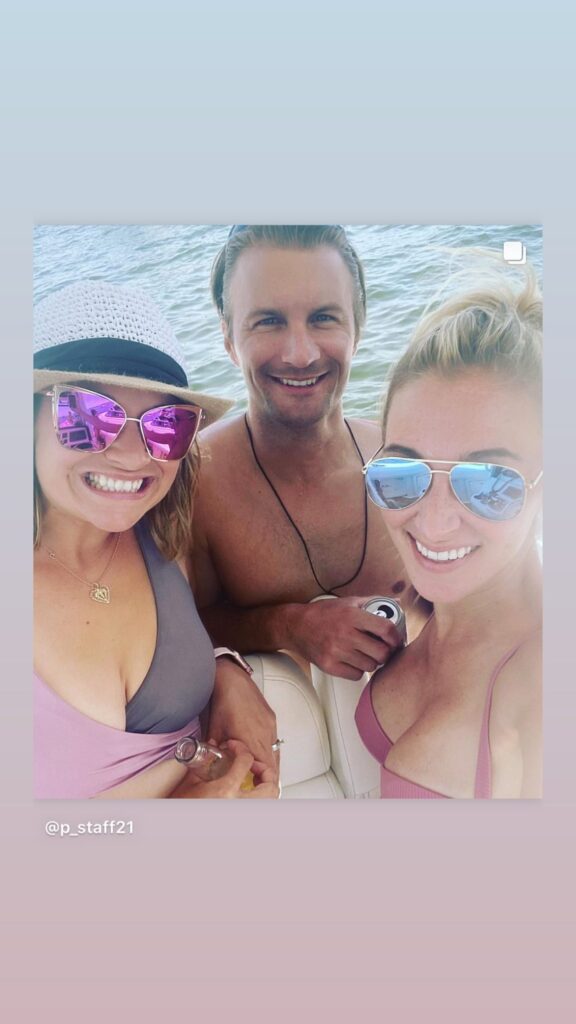 https://www.instagram.com/stories/highlights/18059870098243277/