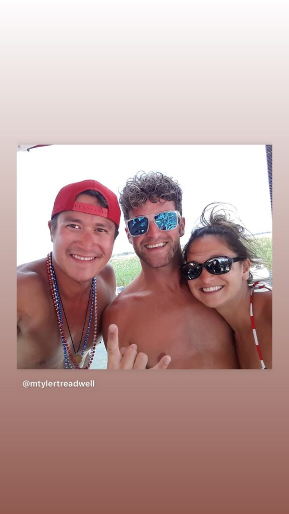 https://www.instagram.com/stories/highlights/17848280639234527/
