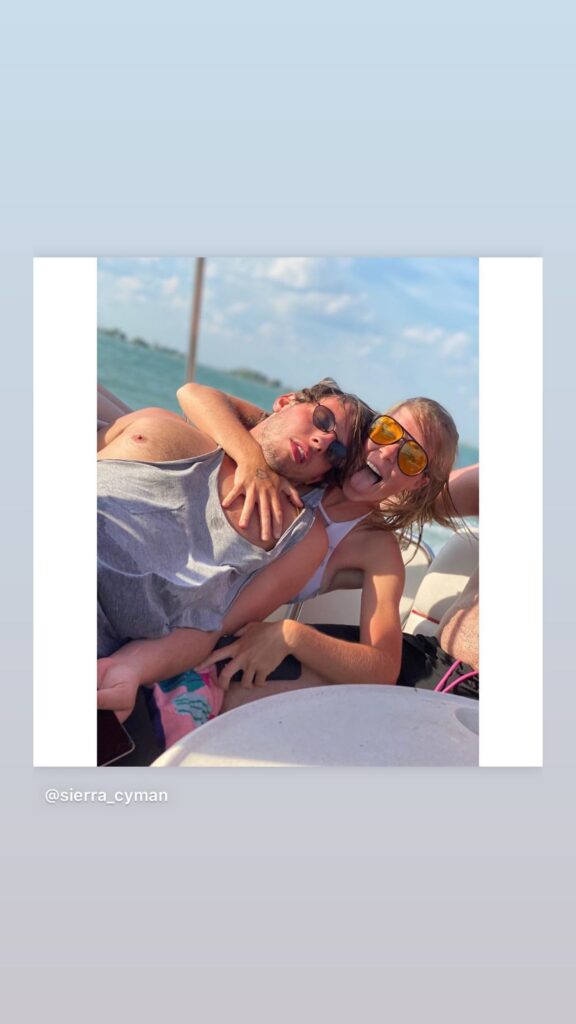 https://www.instagram.com/stories/highlights/17848280639234527/