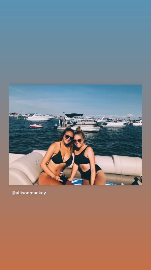https://www.instagram.com/stories/highlights/17878996081737920/