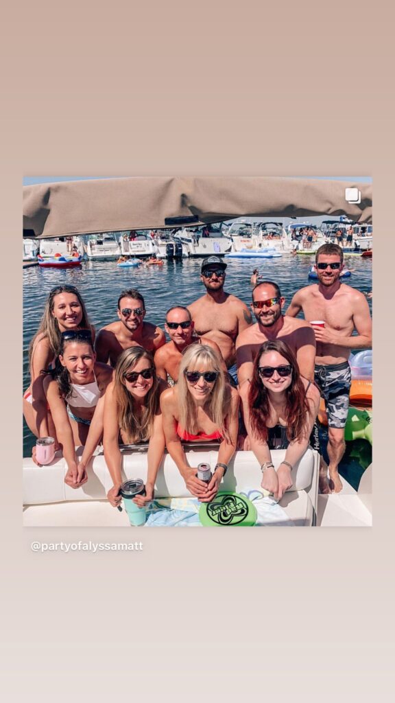 https://www.instagram.com/stories/highlights/17876228902768017/