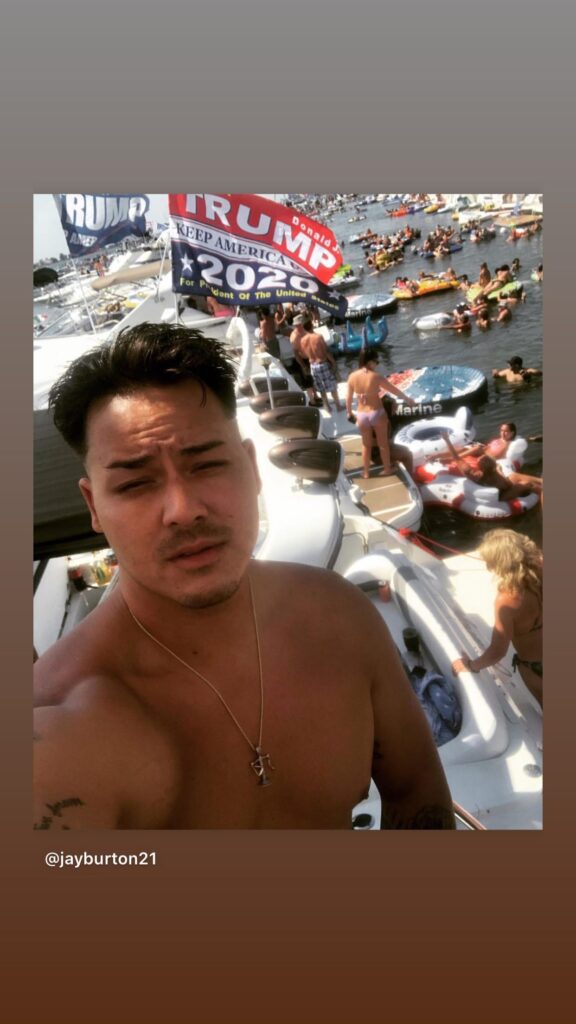 https://www.instagram.com/stories/highlights/17876228902768017/