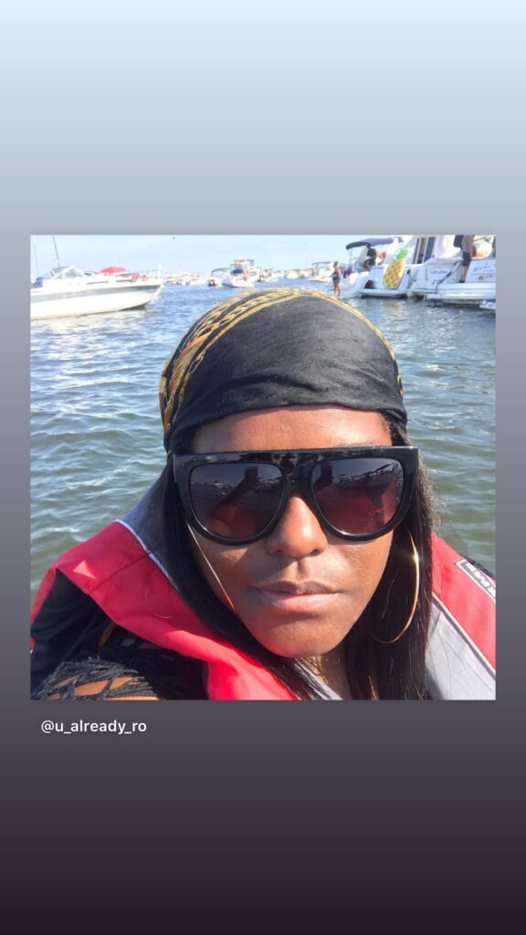 https://www.instagram.com/stories/highlights/17876228902768017/
