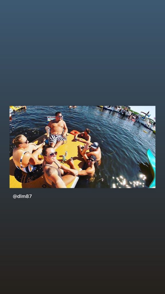 https://www.instagram.com/stories/highlights/17876228902768017/