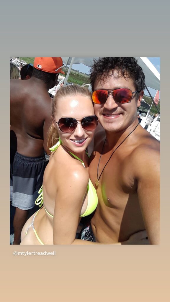 https://www.instagram.com/stories/highlights/17848280639234527/