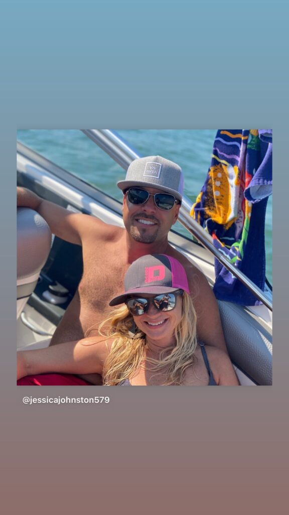https://www.instagram.com/stories/highlights/17848280639234527/