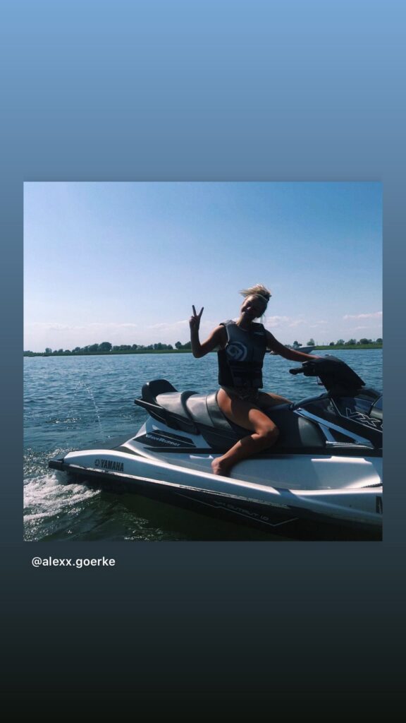 https://www.instagram.com/stories/highlights/18059870098243277/