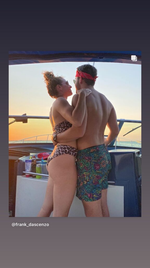 https://www.instagram.com/stories/highlights/17848280639234527/