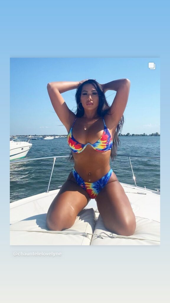 https://www.instagram.com/stories/highlights/17869648246940995/