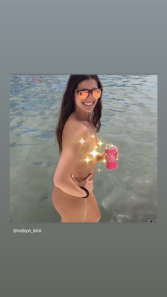 https://www.instagram.com/stories/highlights/17869648246940995/