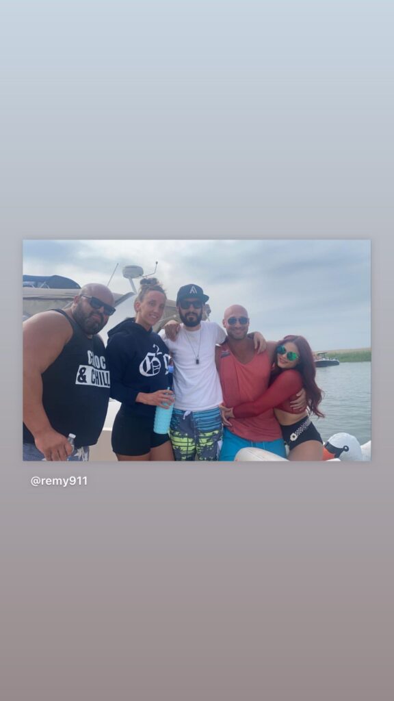 https://www.instagram.com/stories/highlights/17848280639234527/