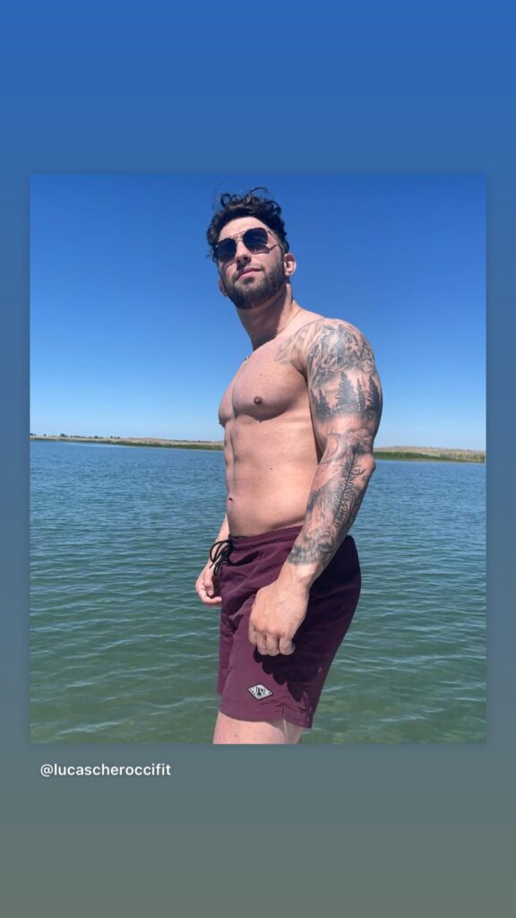 https://www.instagram.com/stories/highlights/17869648246940995/