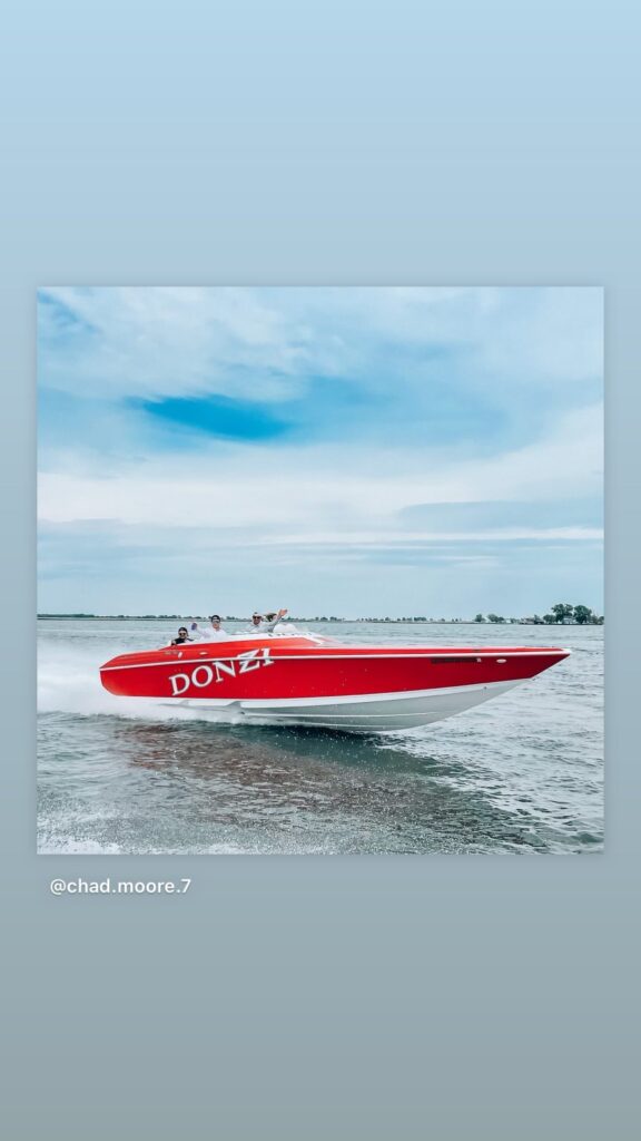 https://www.instagram.com/stories/highlights/17861040980009820/
