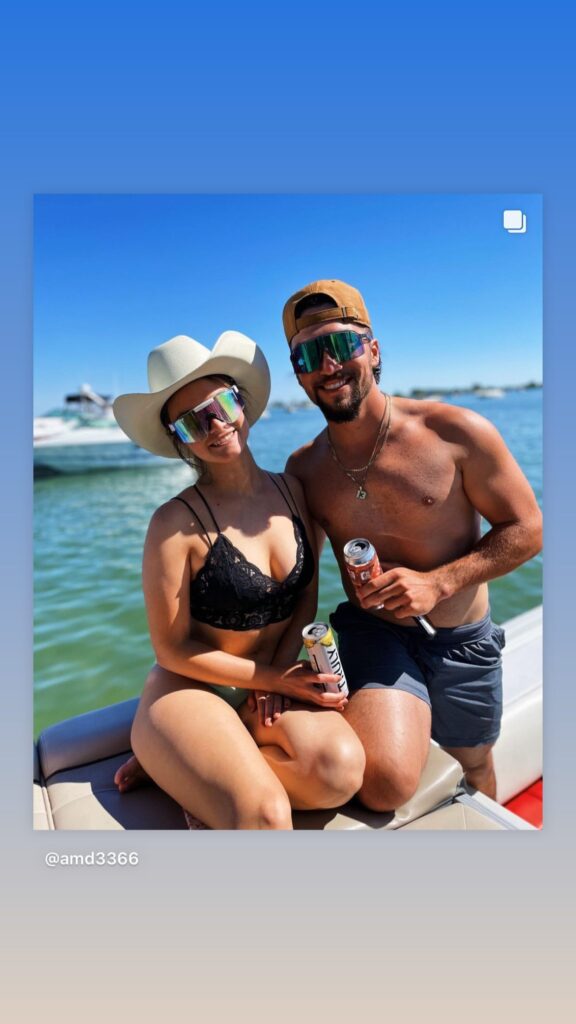 https://www.instagram.com/stories/highlights/17848280639234527/