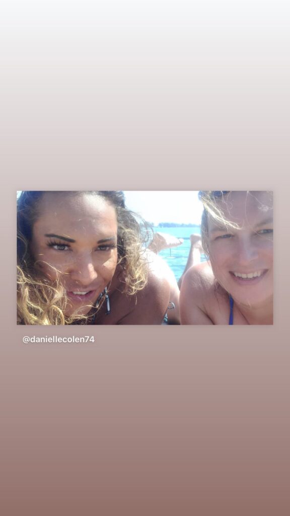 https://www.instagram.com/stories/highlights/17869648246940995/