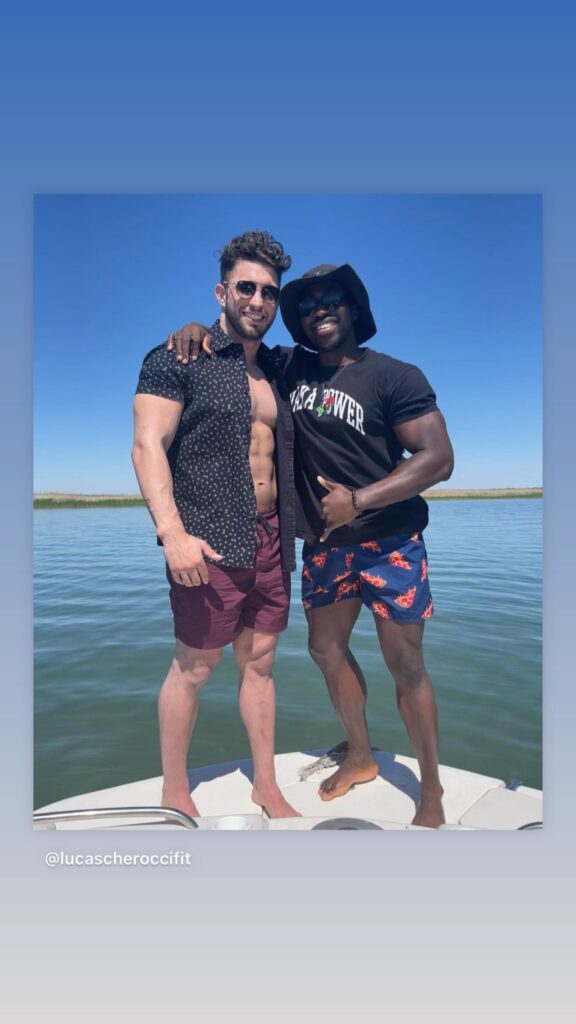 https://www.instagram.com/stories/highlights/17869648246940995/