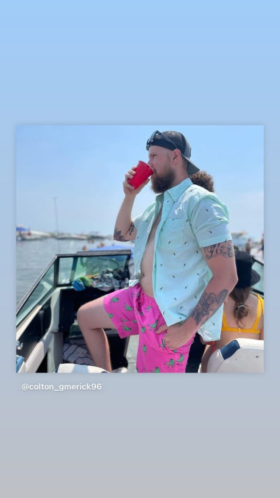 https://www.instagram.com/stories/highlights/18123008278215621/