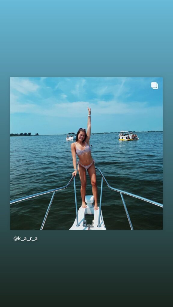 https://www.instagram.com/stories/highlights/18123008278215621/