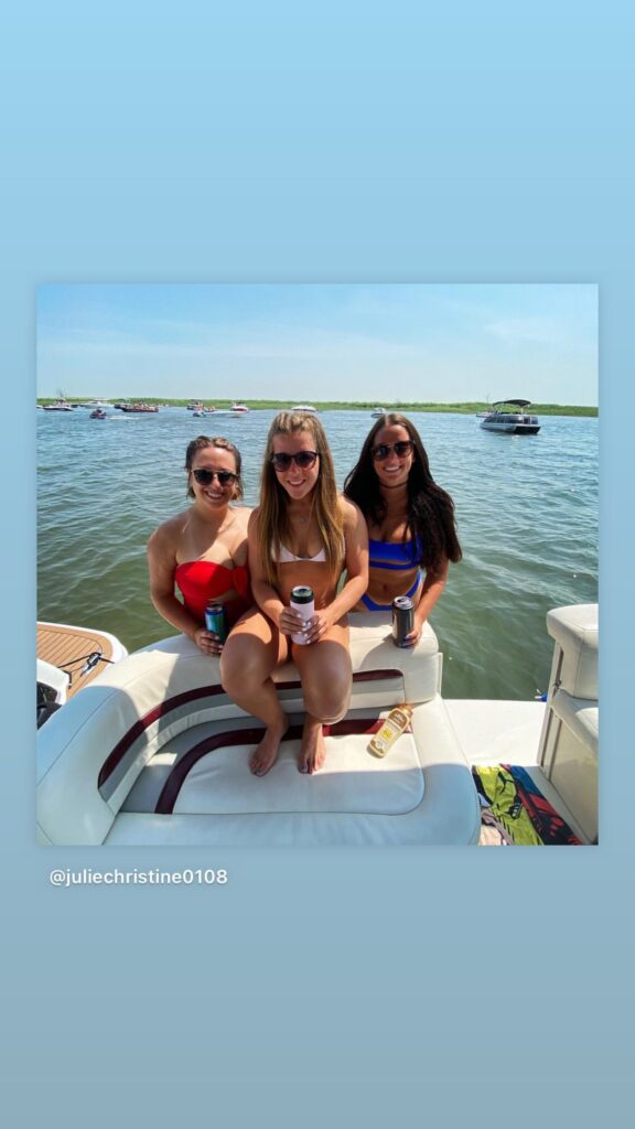 https://www.instagram.com/stories/highlights/18123008278215621/
