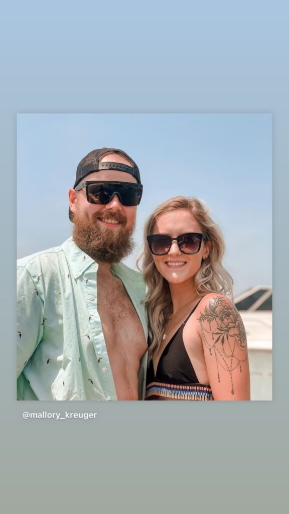 https://www.instagram.com/stories/highlights/17848280639234527/