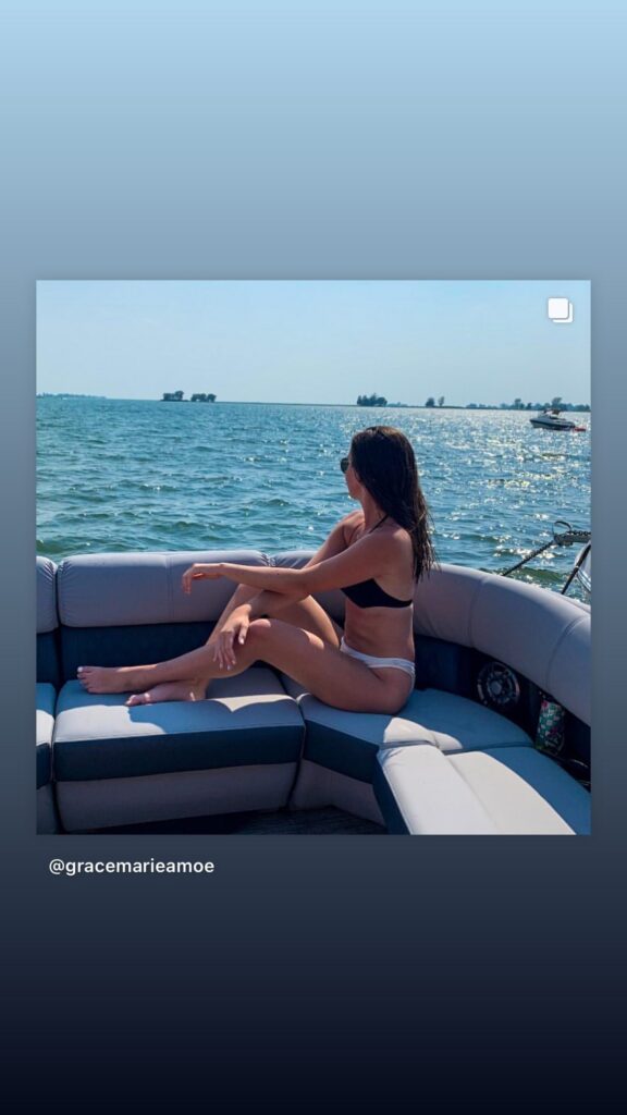 https://www.instagram.com/stories/highlights/18123008278215621/