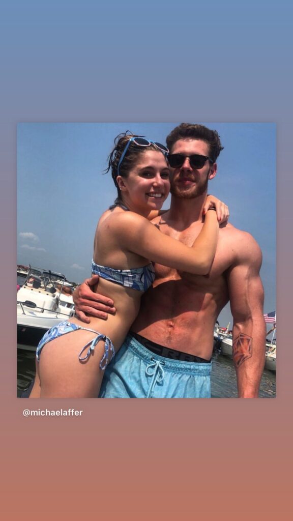 https://www.instagram.com/stories/highlights/17848280639234527/