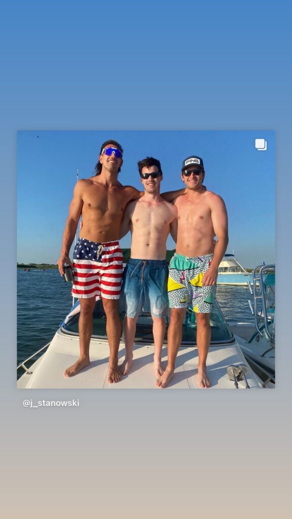 https://www.instagram.com/stories/highlights/18123008278215621/