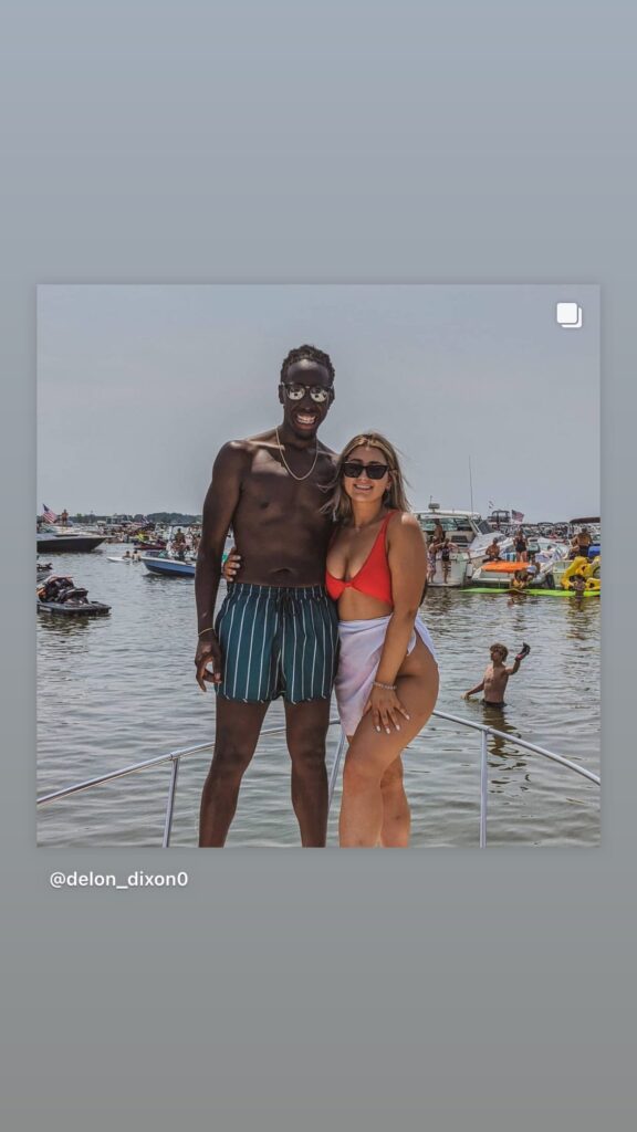 https://www.instagram.com/stories/highlights/18123008278215621/