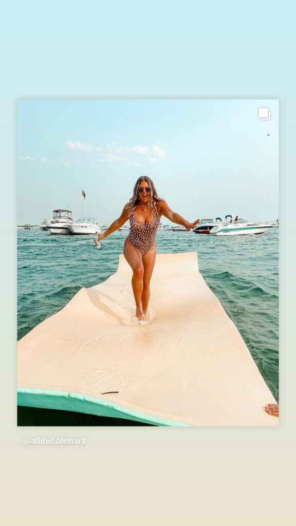 https://www.instagram.com/stories/highlights/18123008278215621/