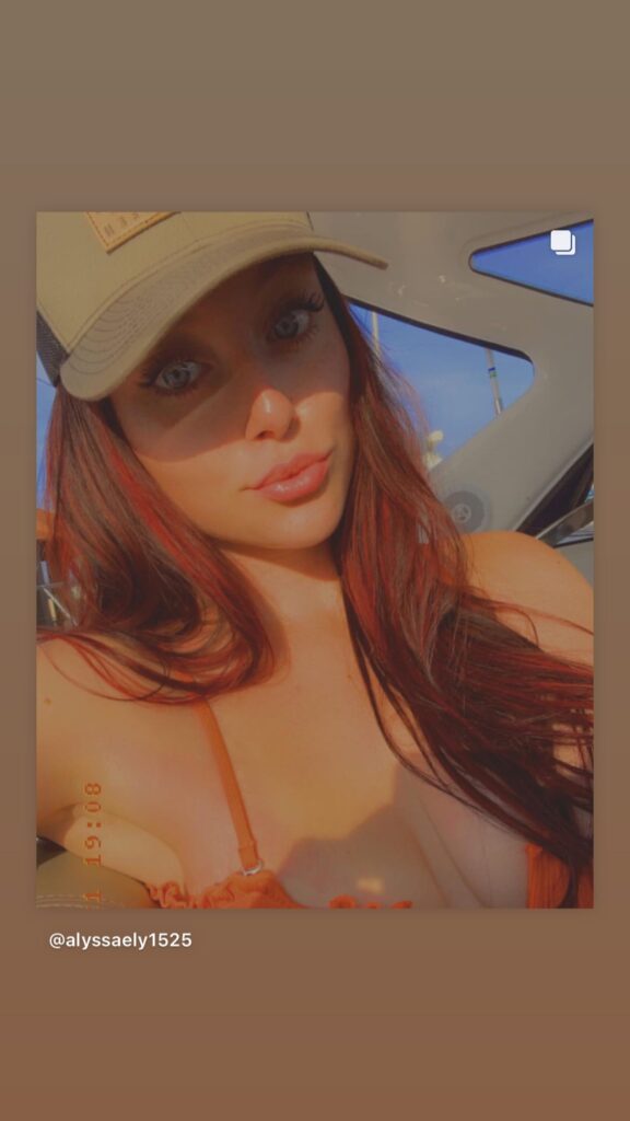 https://www.instagram.com/stories/highlights/17846605745623492/