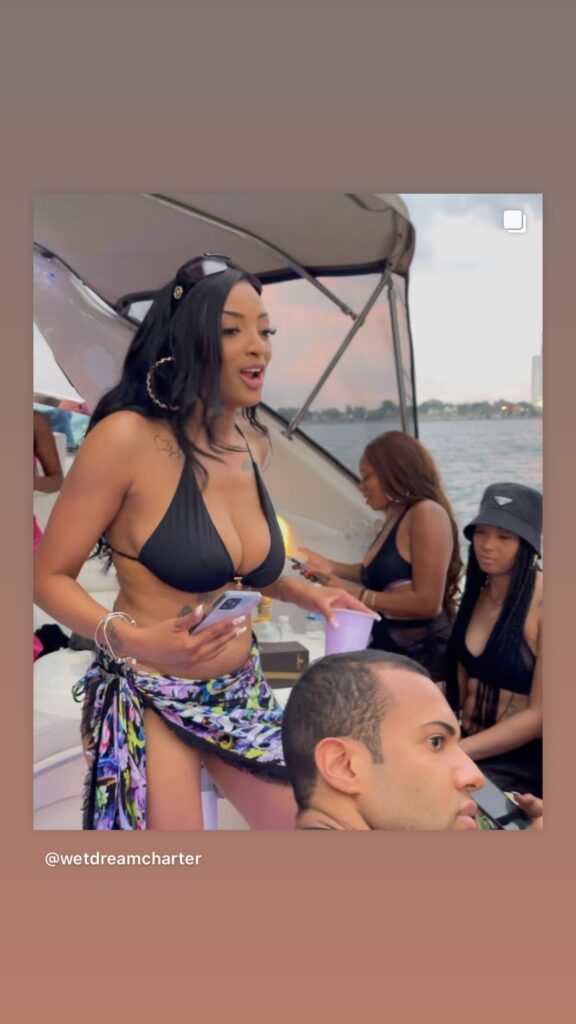 https://www.instagram.com/stories/highlights/17922291466813377/