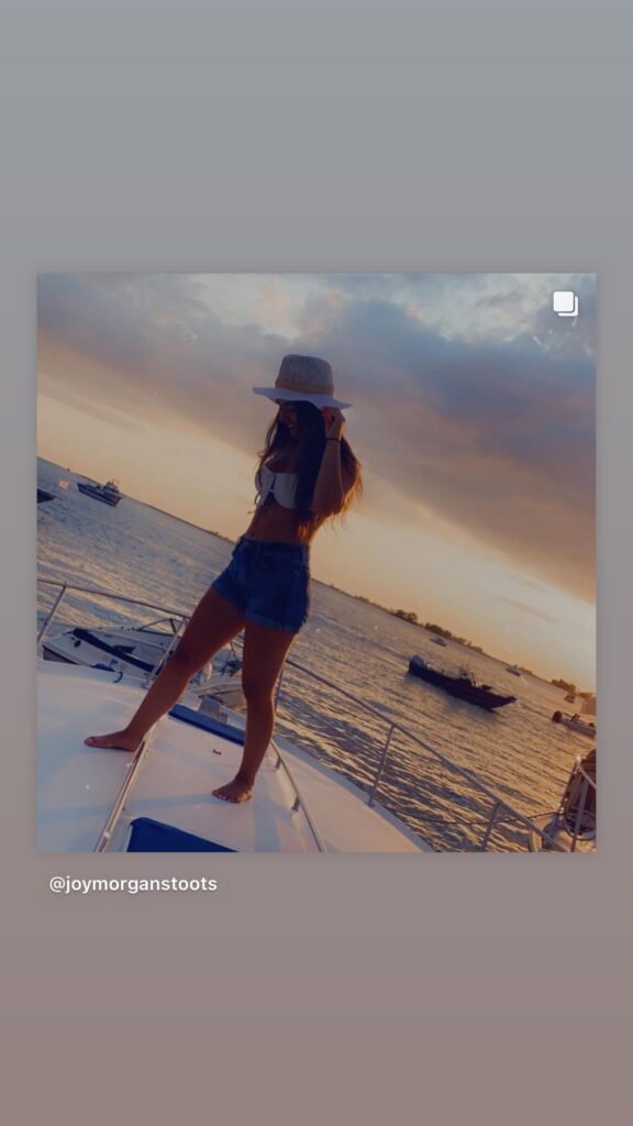 https://www.instagram.com/stories/highlights/17943576637513445/