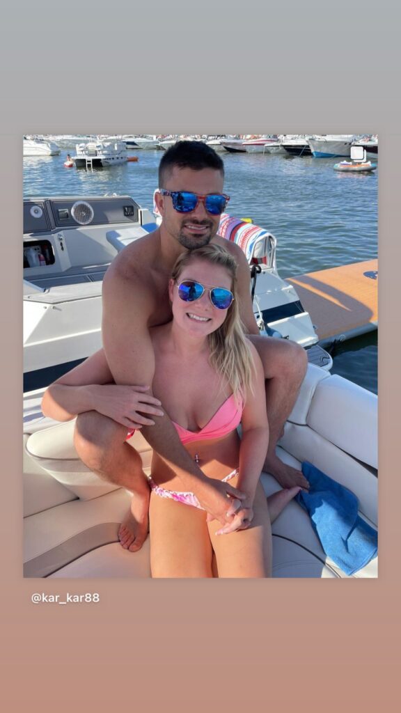 https://www.instagram.com/stories/highlights/17943576637513445/
