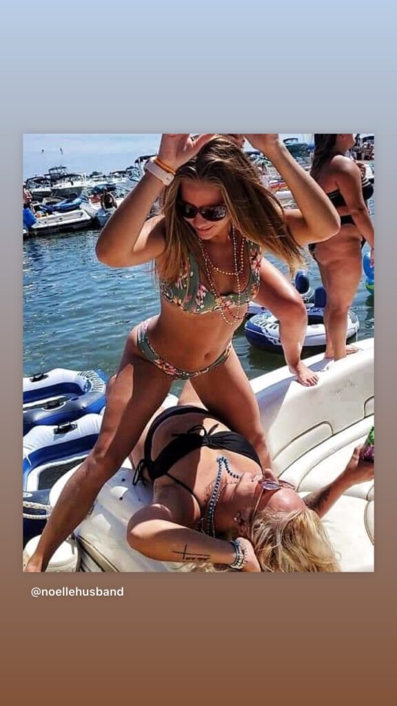 https://www.instagram.com/stories/highlights/17943576637513445/