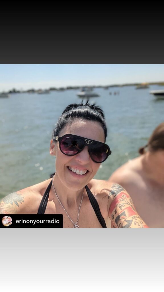https://www.instagram.com/stories/highlights/17943576637513445/