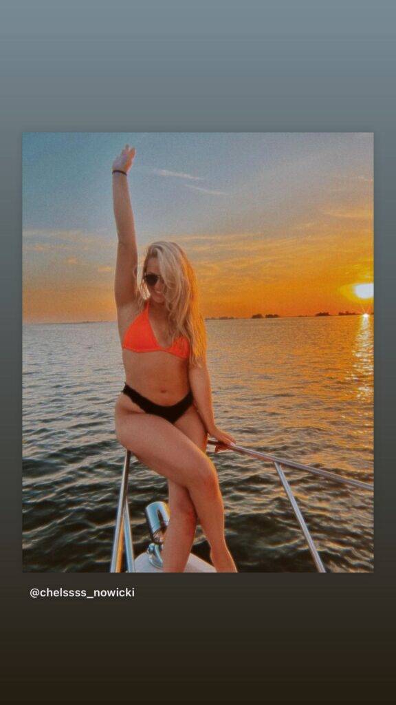 https://www.instagram.com/stories/highlights/17948043643854028/