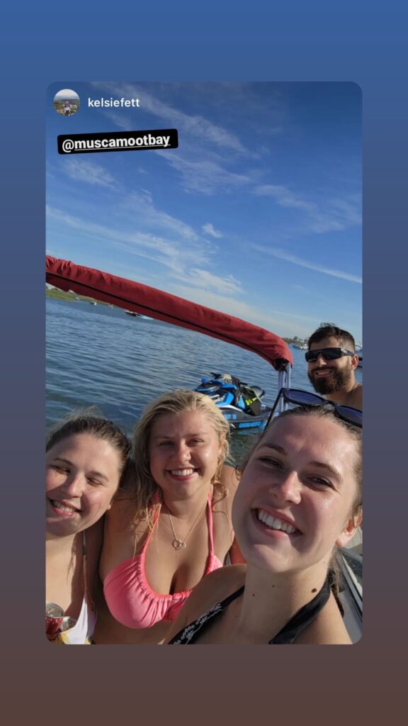 https://www.instagram.com/stories/highlights/17948043643854028/