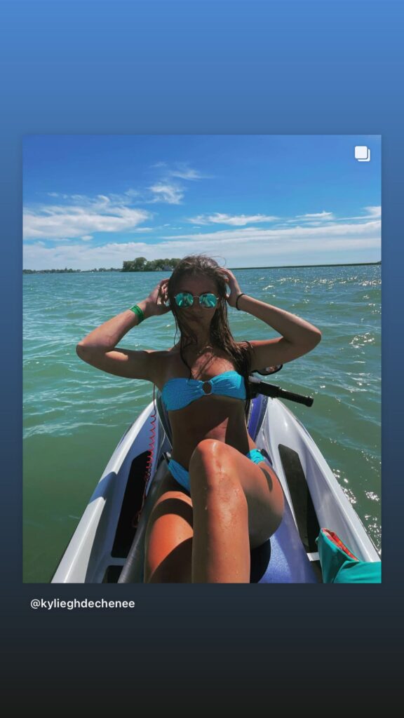 https://www.instagram.com/stories/highlights/17948043643854028/