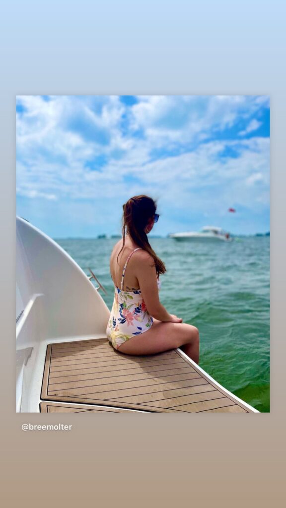 https://www.instagram.com/stories/highlights/17948043643854028/
