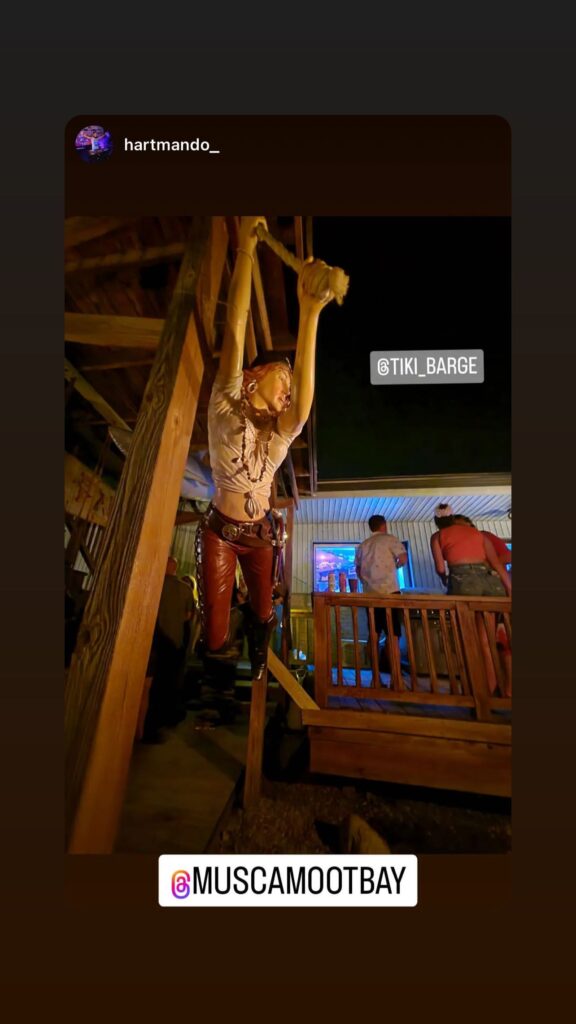 https://www.instagram.com/stories/highlights/17948043643854028/