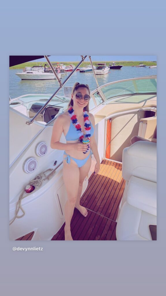 https://www.instagram.com/stories/highlights/17948043643854028/