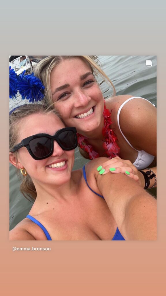 https://www.instagram.com/stories/highlights/17948043643854028/
