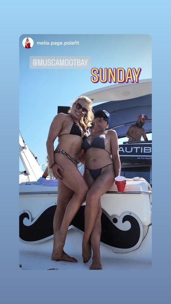 https://www.instagram.com/stories/highlights/17967370627708144/