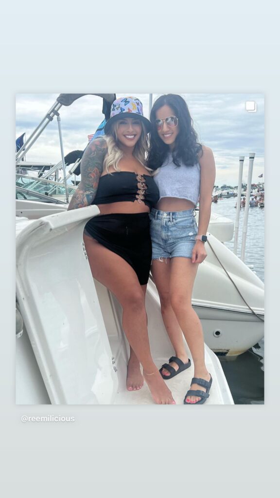 https://www.instagram.com/stories/highlights/17936448620185645/