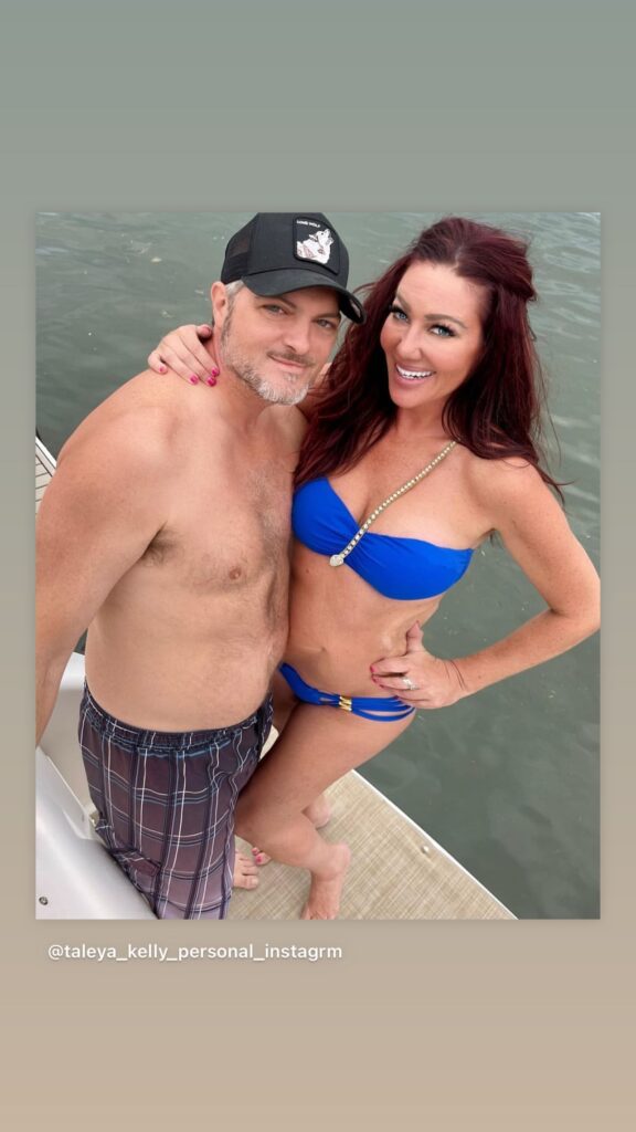 https://www.instagram.com/stories/highlights/17936448620185645/