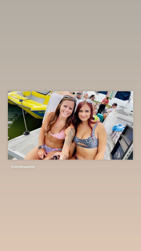https://www.instagram.com/stories/highlights/17936448620185645/
